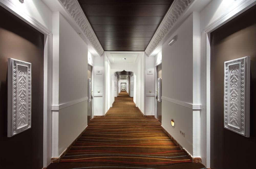 Hotel Abades Benacazon Bagian luar foto