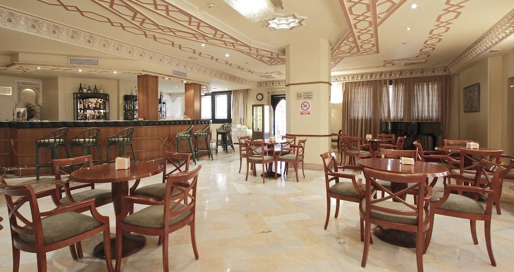 Hotel Abades Benacazon Bagian luar foto
