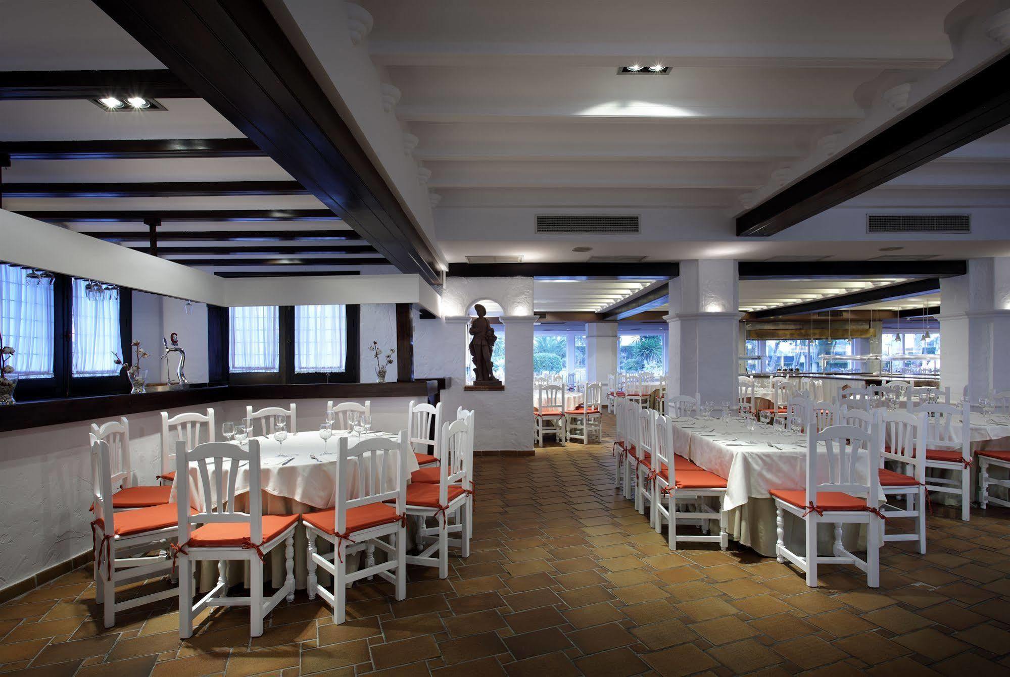 Hotel Abades Benacazon Bagian luar foto