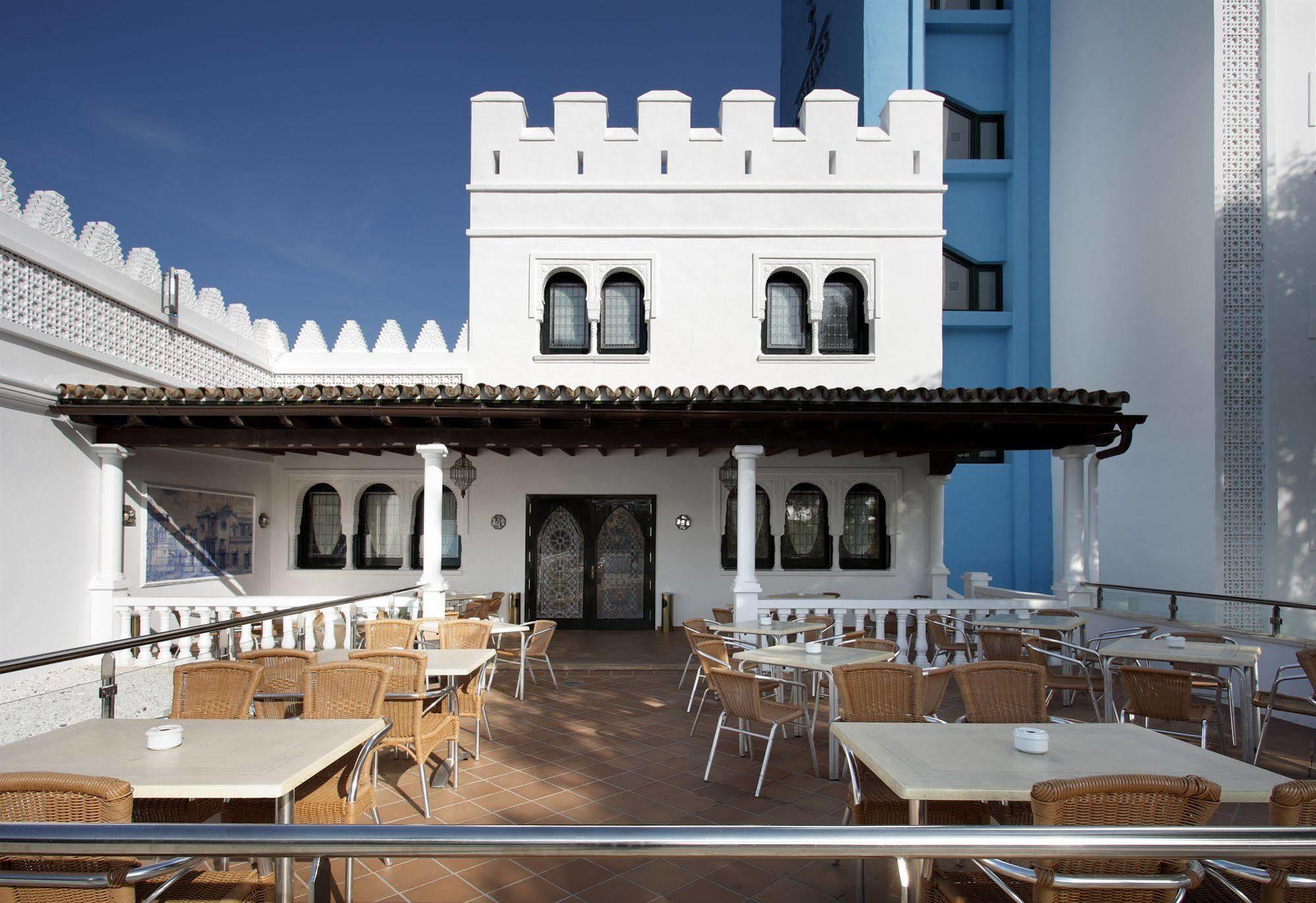 Hotel Abades Benacazon Bagian luar foto