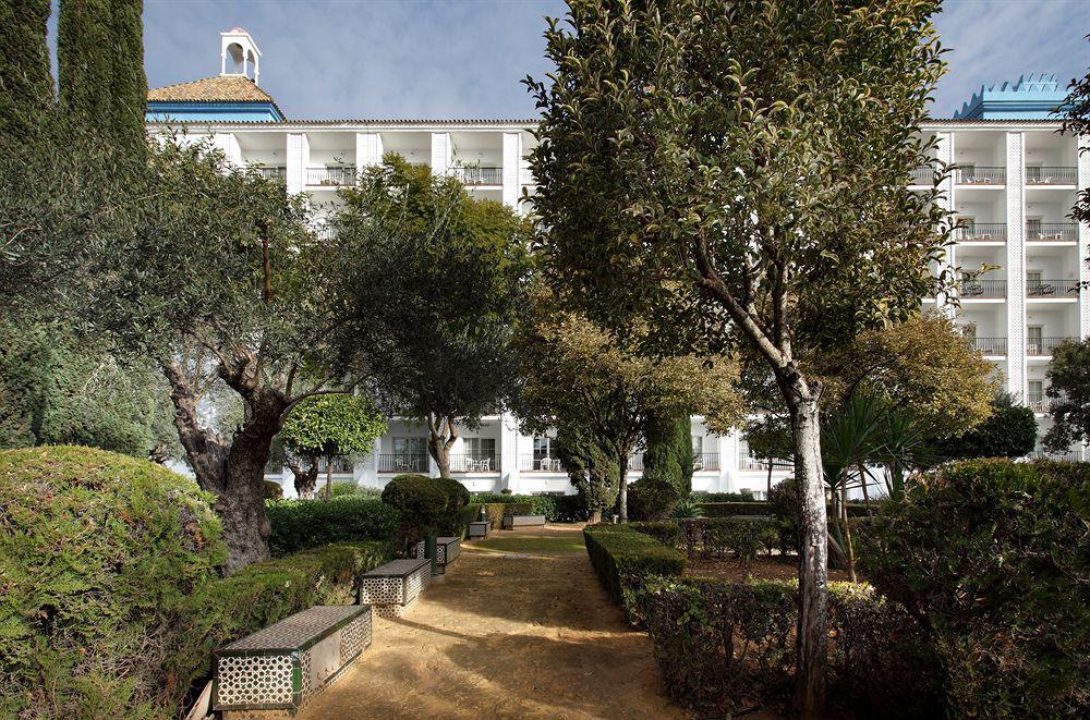 Hotel Abades Benacazon Bagian luar foto